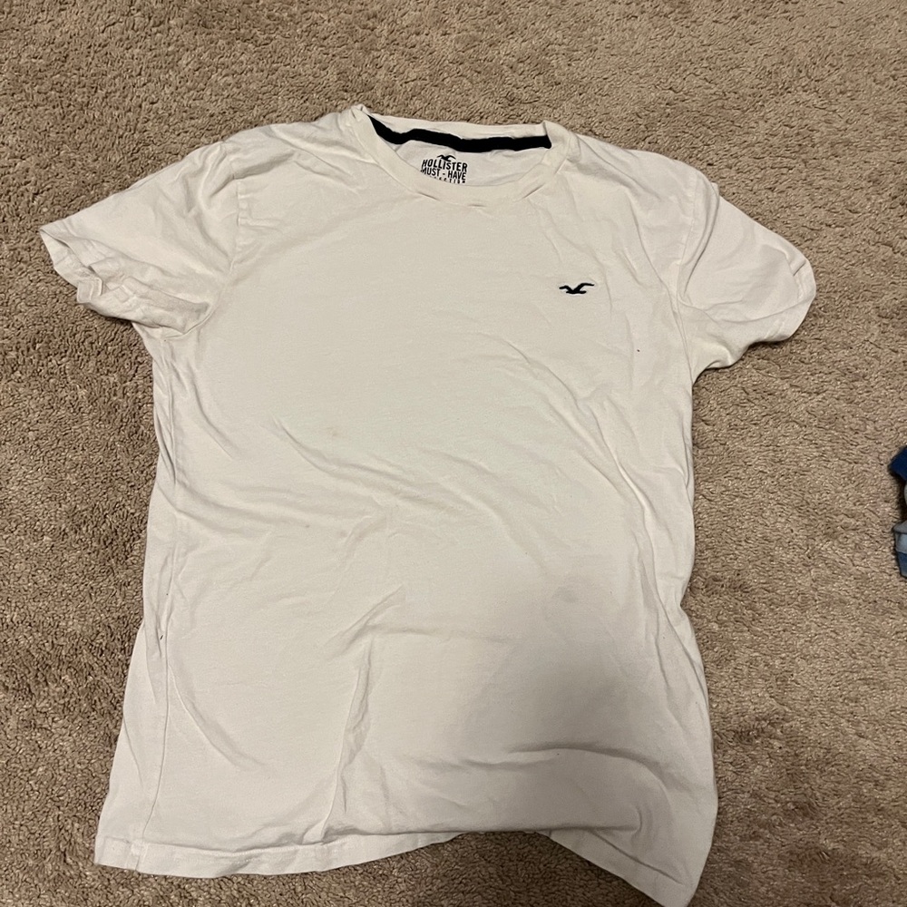 Men’s Hollister shirt